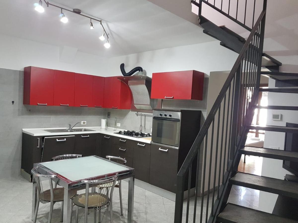 דירות ליבורנו Casa N 2 Con Parcheggio Privato E Colonnina Ricarica מראה חיצוני תמונה