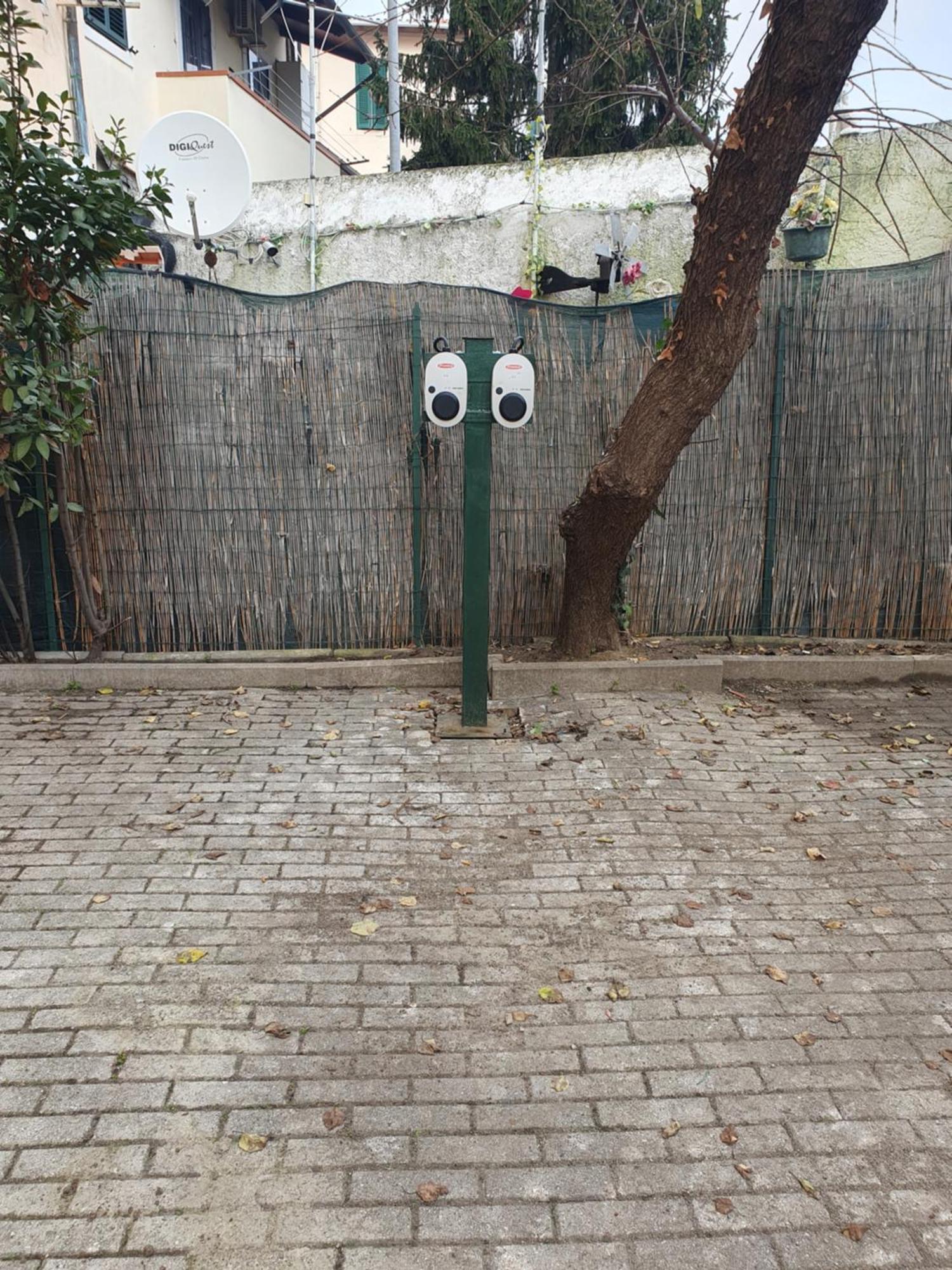 דירות ליבורנו Casa N 2 Con Parcheggio Privato E Colonnina Ricarica מראה חיצוני תמונה